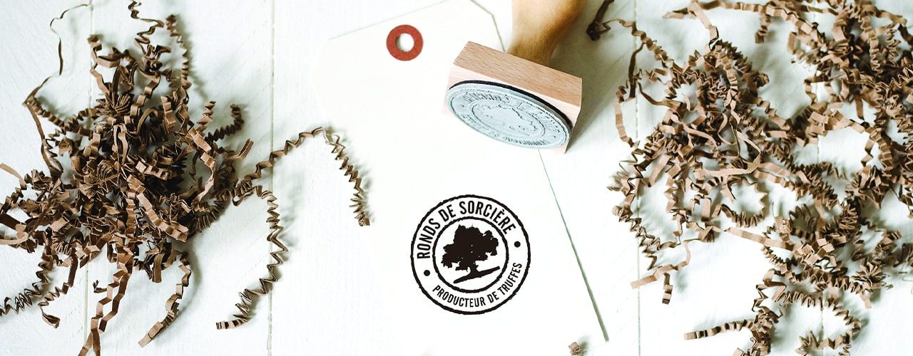 tampons logo de marque